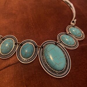Vintage Turquoise Southwestern Boho Statement Bib Necklace